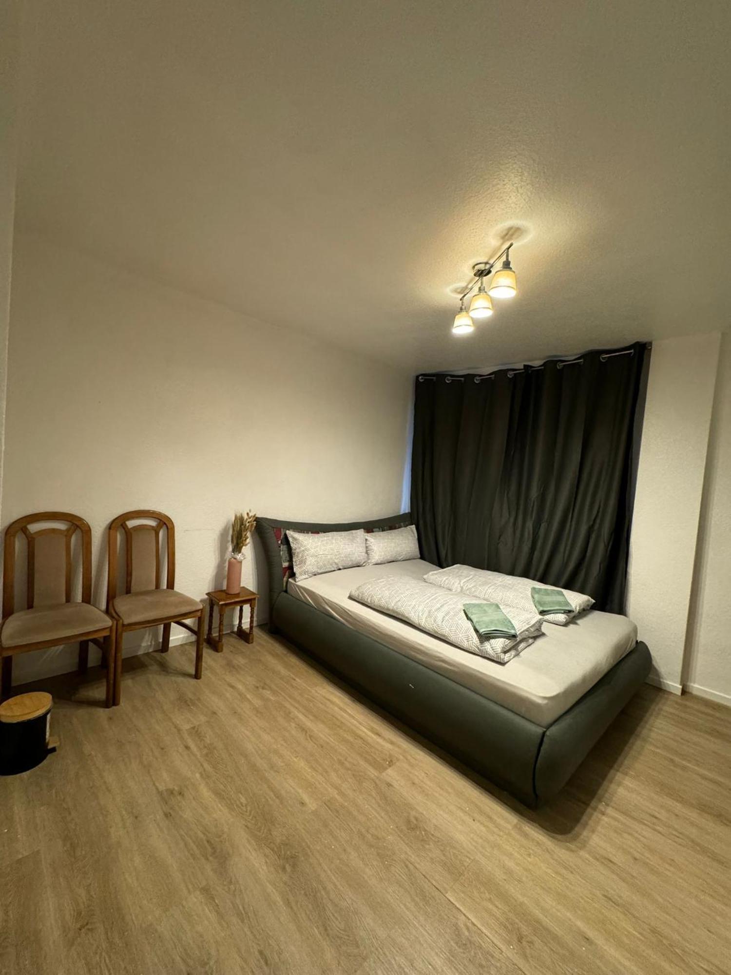 Moebliertes Zimmer Mit Tv, Internet & Kompletter Ausstattung In Bonn-Mehlem Extérieur photo